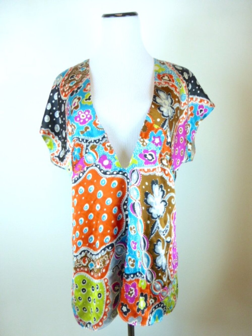 NARCISA LANG floral  low v neck 100% silk tunic top blouse M